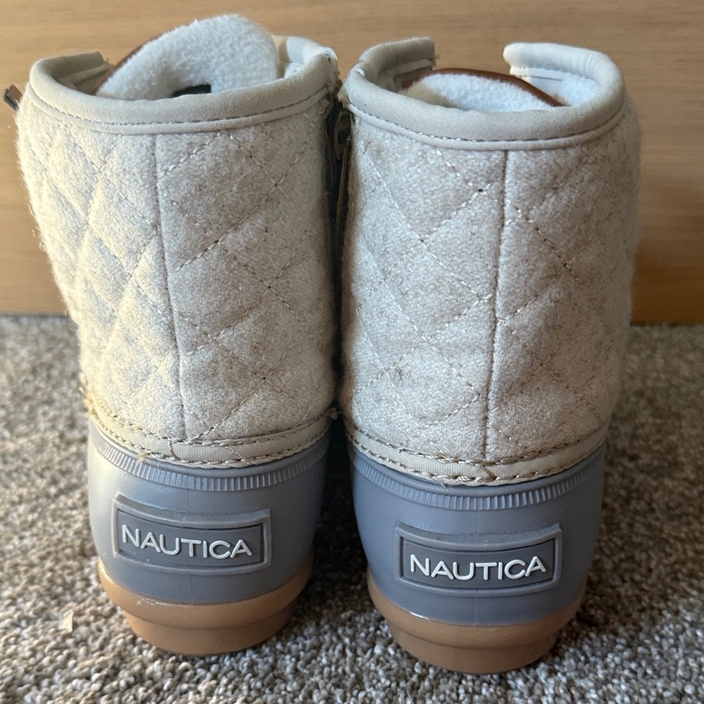 Nautica Quilted Gray and Tan Boots